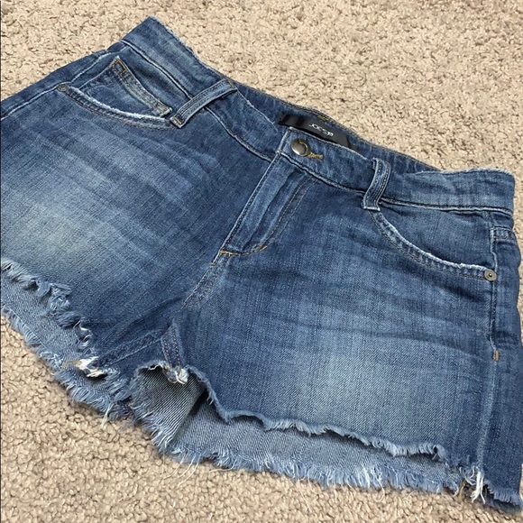 Joe’s jeans distressed shorts size 25 - Picture 2 of 8